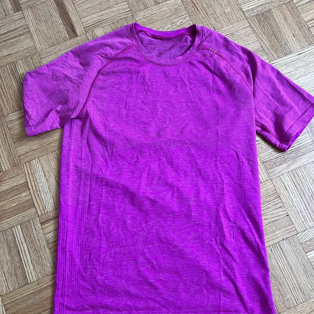 Men's Pink Lululemon Metal Vent 2.0 XS